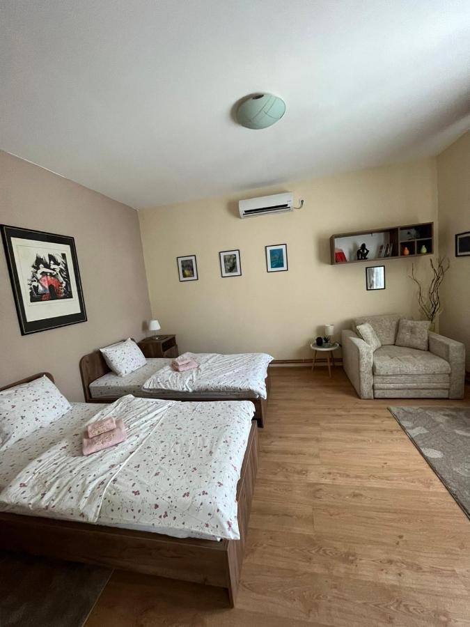 Guest House A'Storia รูมา ภายนอก รูปภาพ