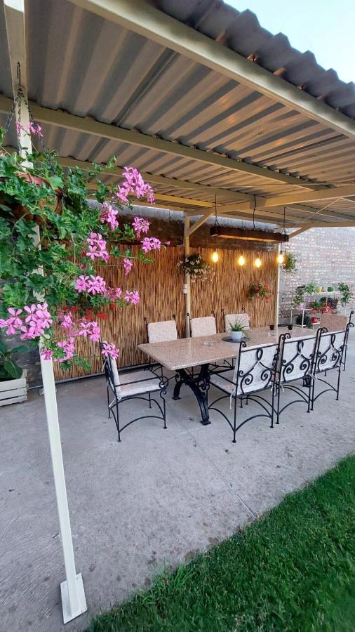 Guest House A'Storia รูมา ภายนอก รูปภาพ